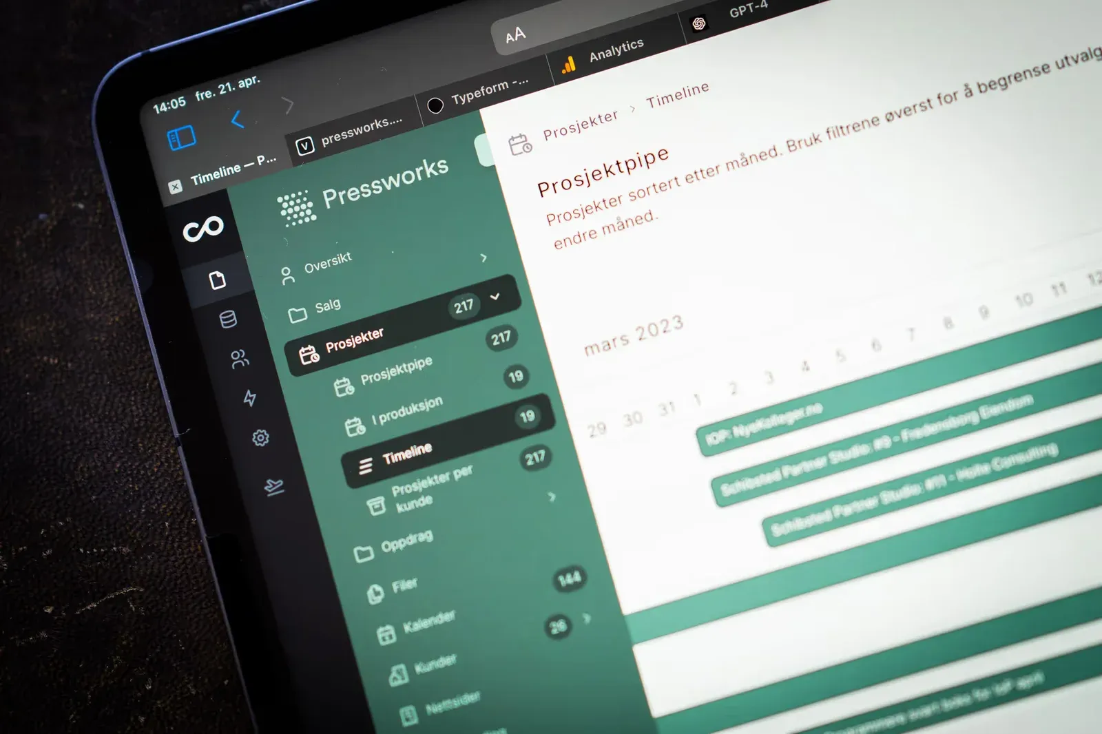 Pressworks’ Rowmesh app on a tablet, showing projects on a timeline